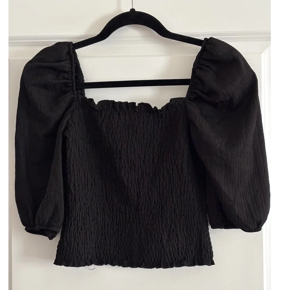 SOLD H&M Black Smocked Puff Sleeve Square Neck Top Women's Medium - Picture 1 of 5